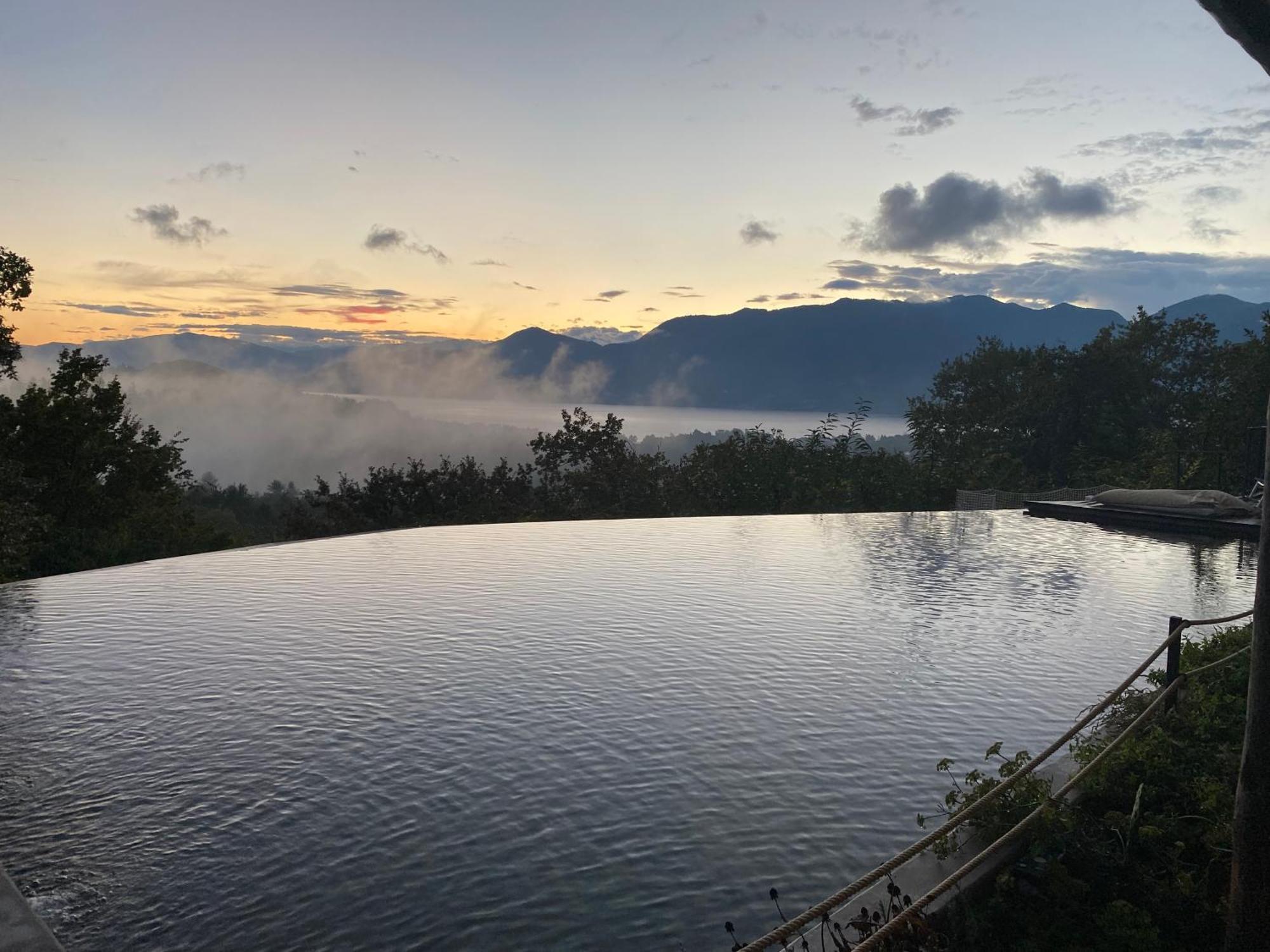 Agriturismo Voeuja Lago Maggiore Luino Eksteriør billede