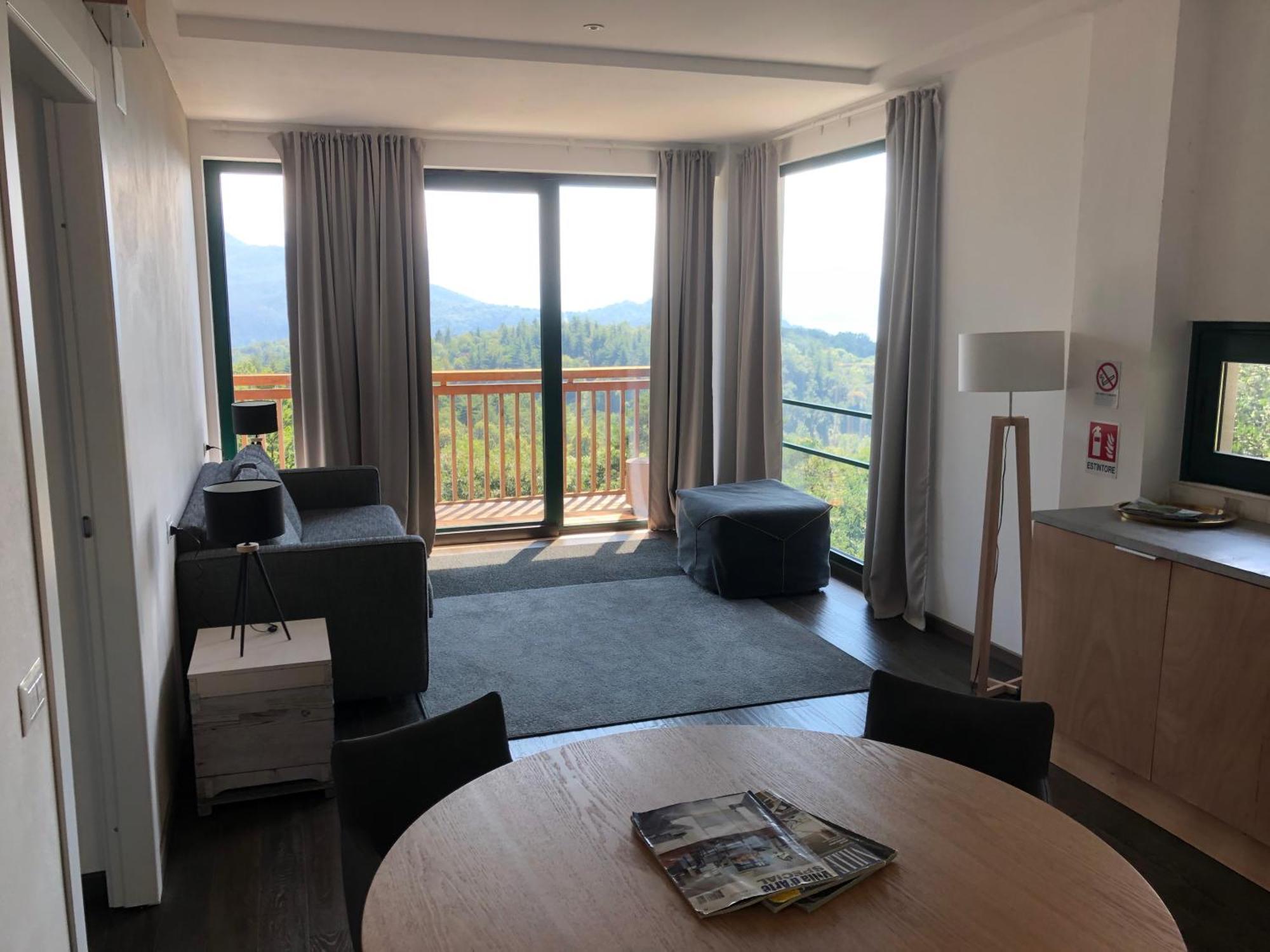 Agriturismo Voeuja Lago Maggiore Luino Eksteriør billede