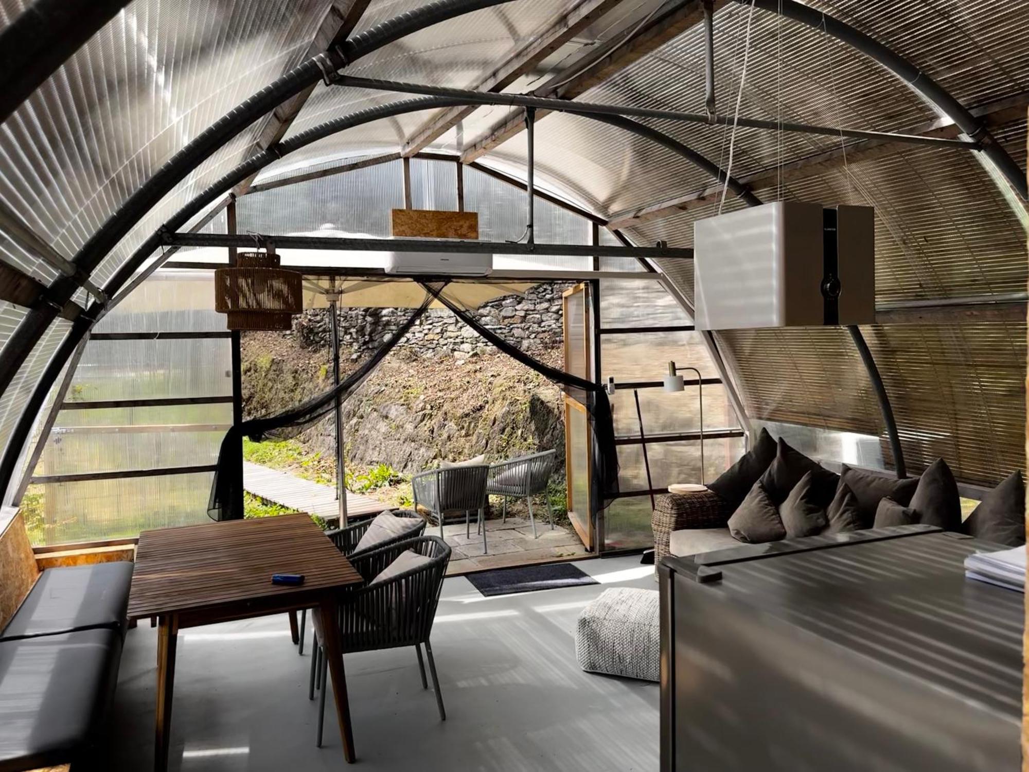Agriturismo Voeuja Lago Maggiore Luino Eksteriør billede